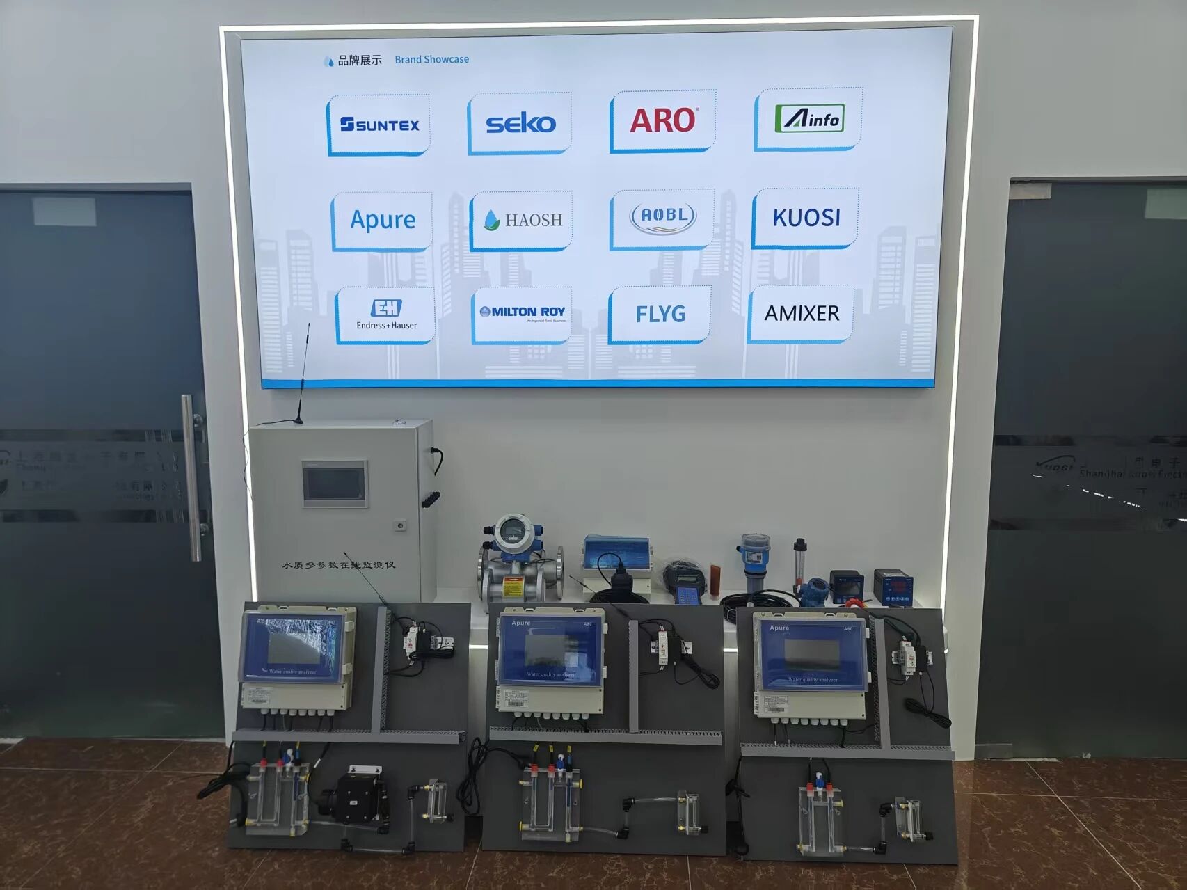 1763348628234371.jpg 2.jpg